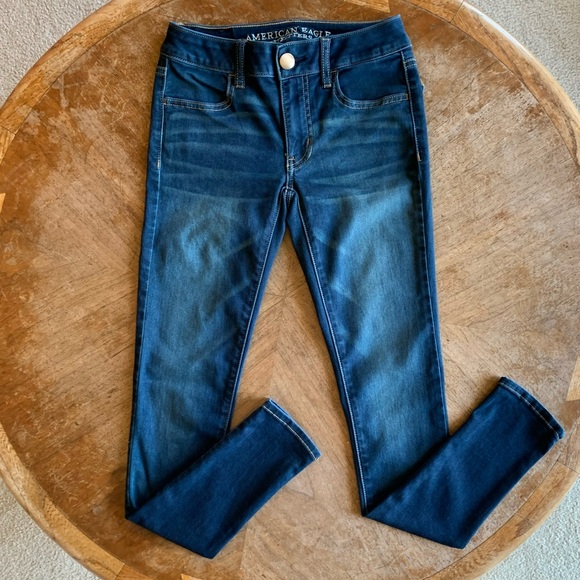 American Eagle Dark Wash Jeans - Picture 2 of 3
